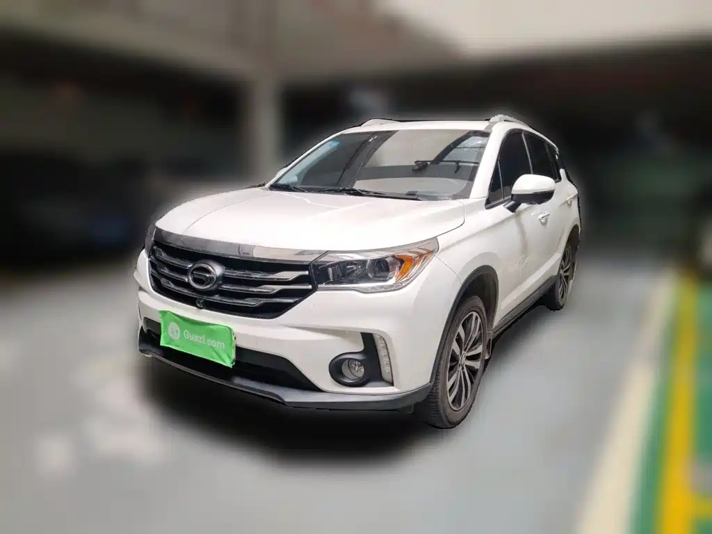 GAC Trumpchi GS4 2017 — фото 1