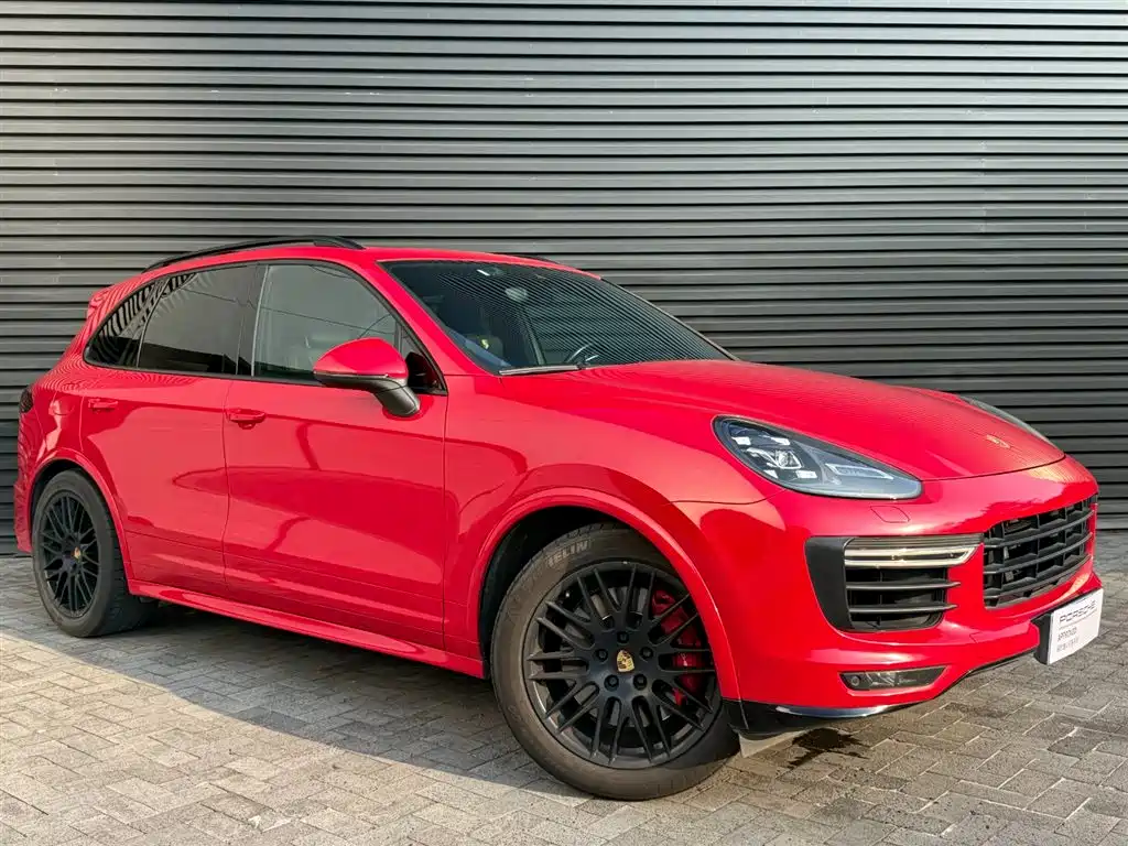 Porsche Cayenne 2016 — фото 3