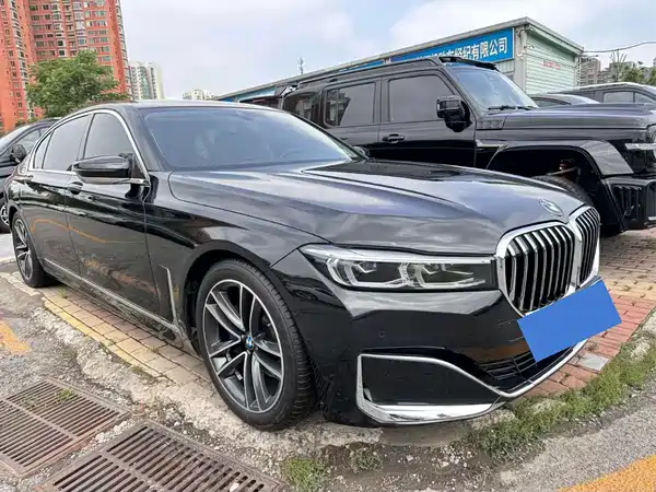 BMW 7 Series 2021