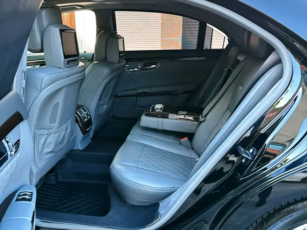 Mercedes-Benz S-Class AMG 2009 — фото 13