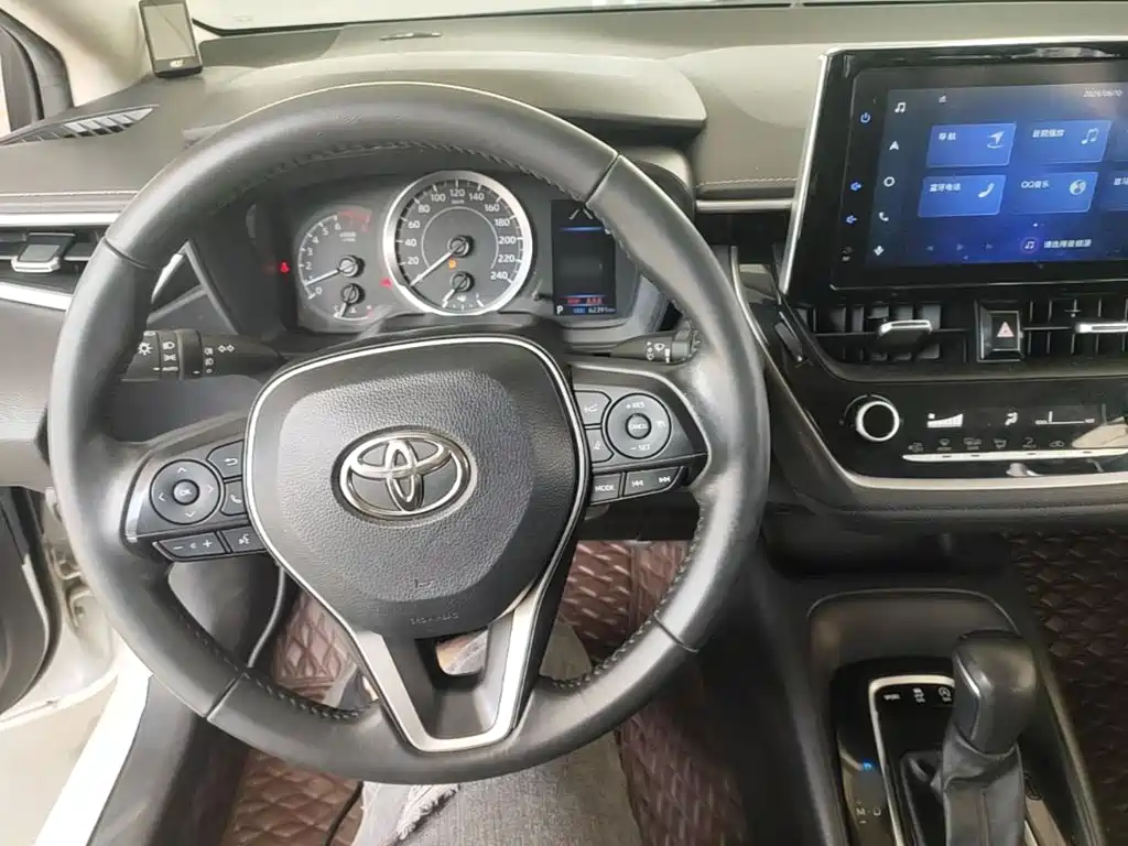 Toyota Corolla 2021 — фото 10