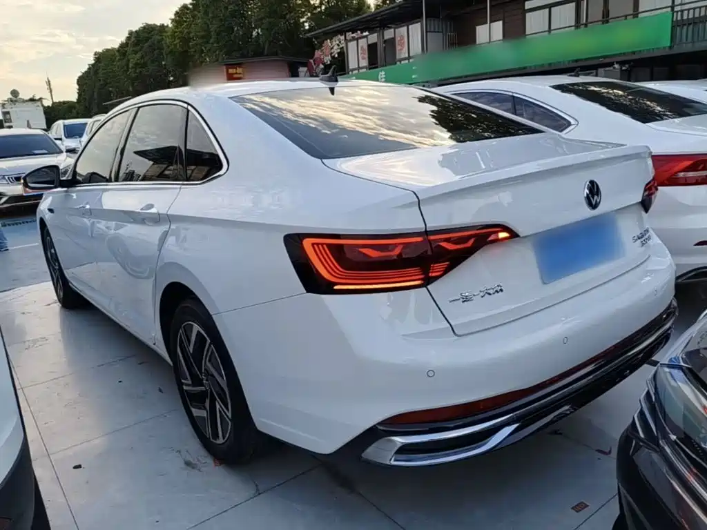 Volkswagen Sagitar 2024