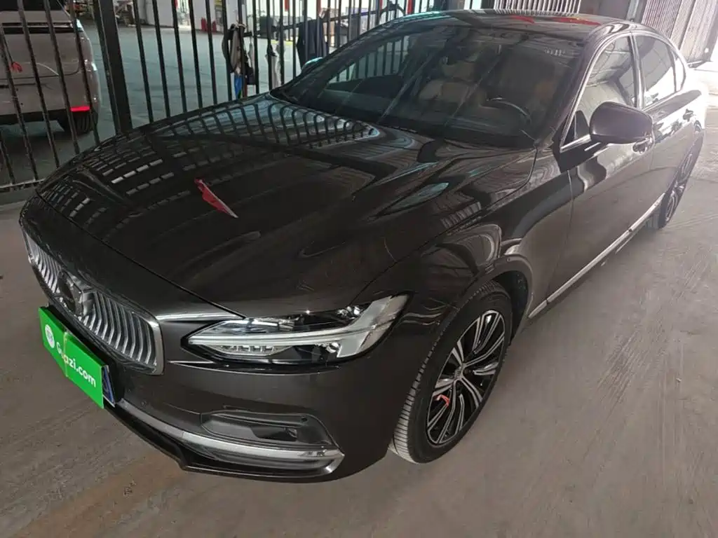 Volvo S90 2021 — фото 1