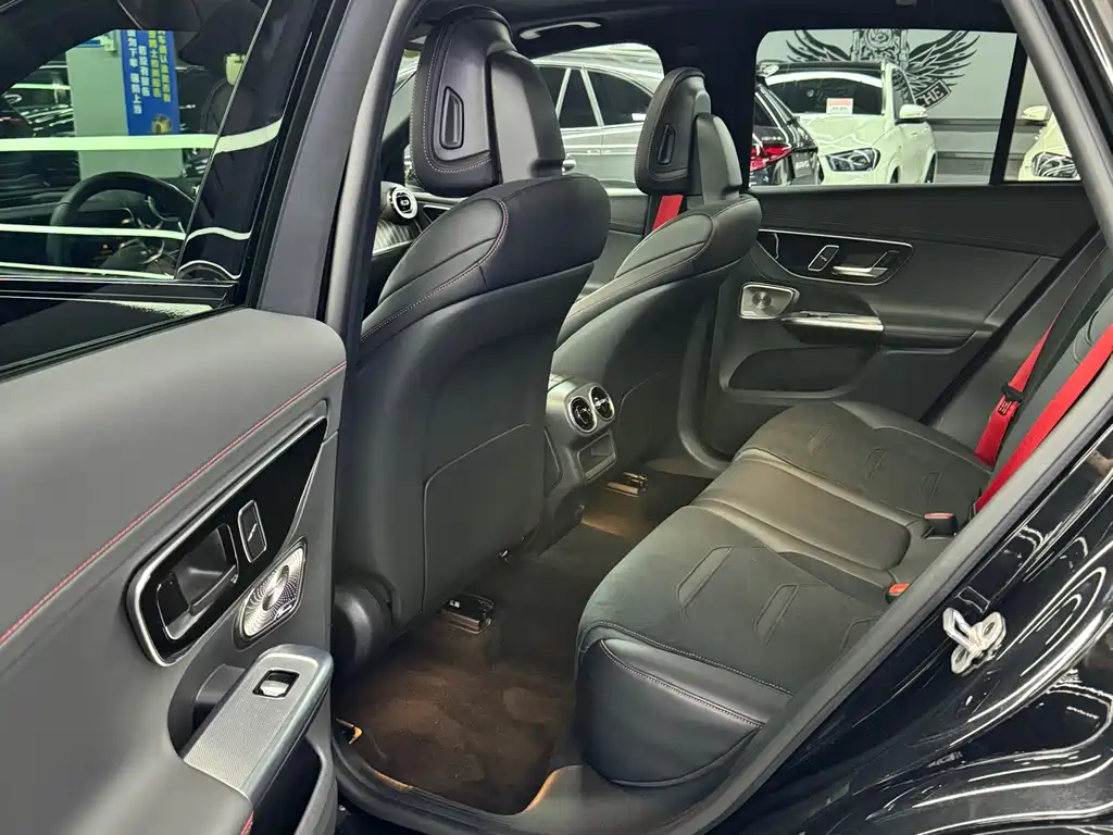 Mercedes-Benz GLC AMG 2024 — фото 27