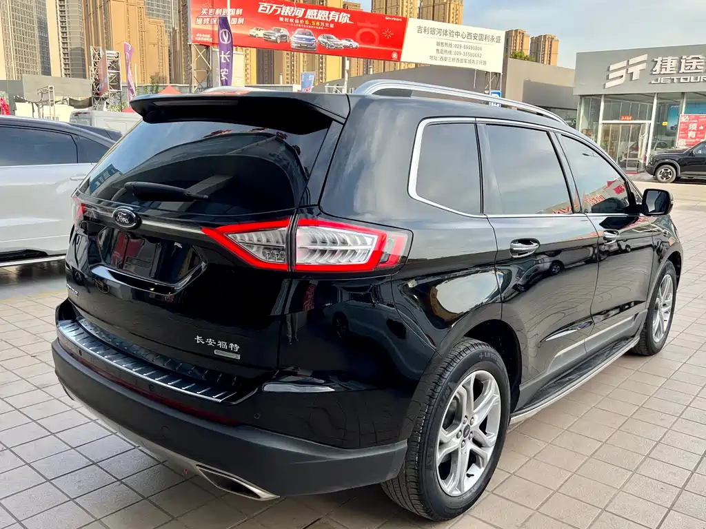 Ford Edge 2020 — фото 25