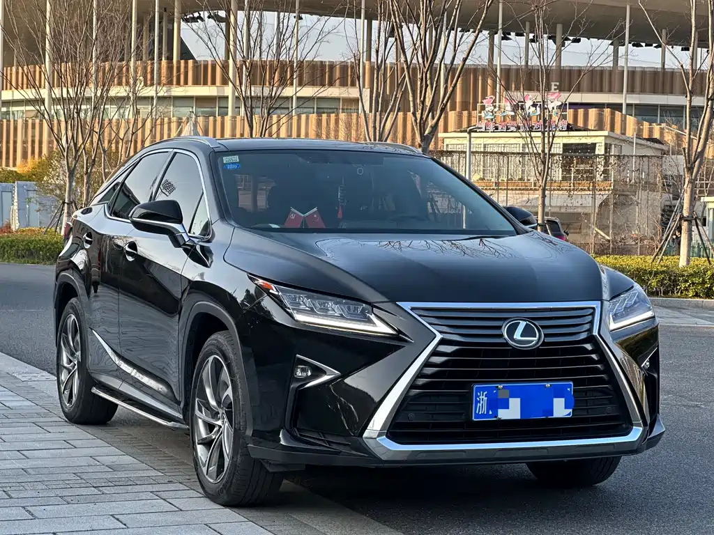 Lexus RX 2018 — фото 3