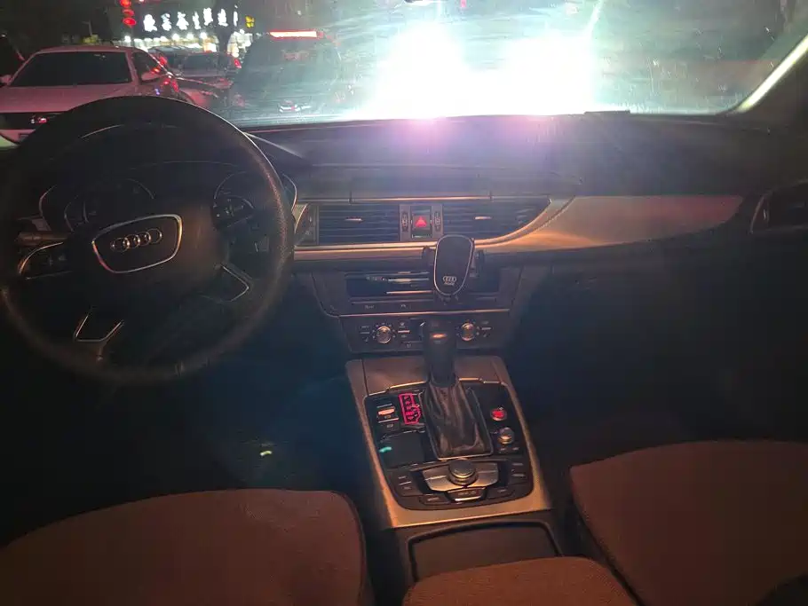 Audi A6L 2018 — фото 12