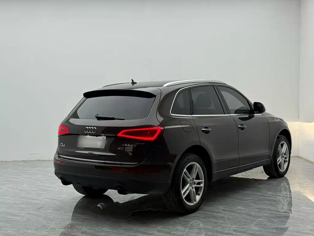 Audi Q5 2017 — фото 10