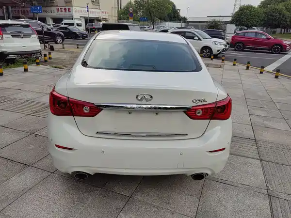 Infiniti Q50L 2016