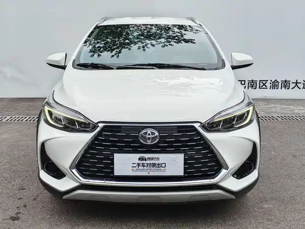 Toyota Yaris L 2022