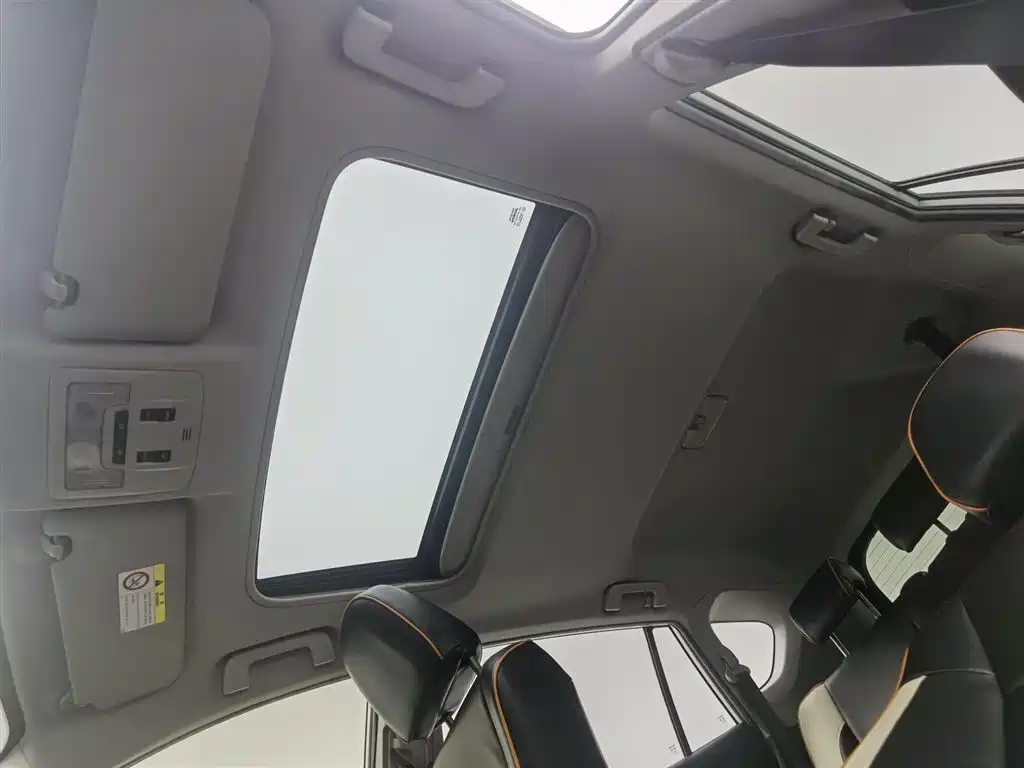 Toyota RAV4 2015 — фото 14