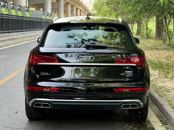 Audi Q5L 2023