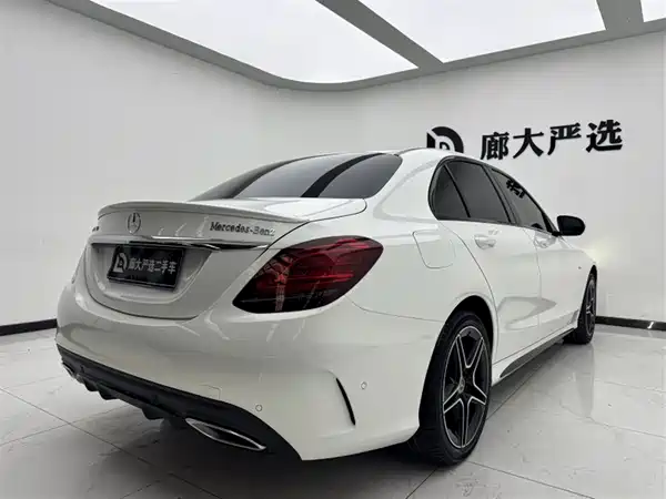 Mercedes-Benz C-Class 2021