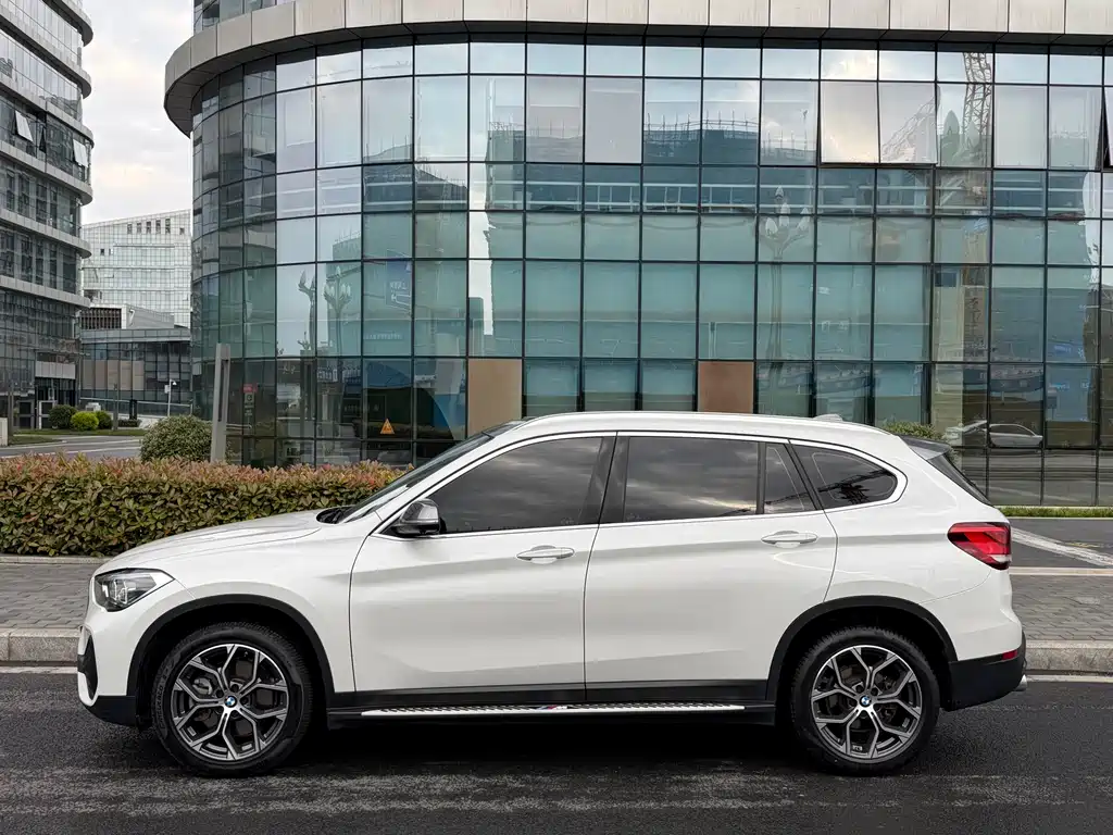 BMW X1 2021 — фото 14