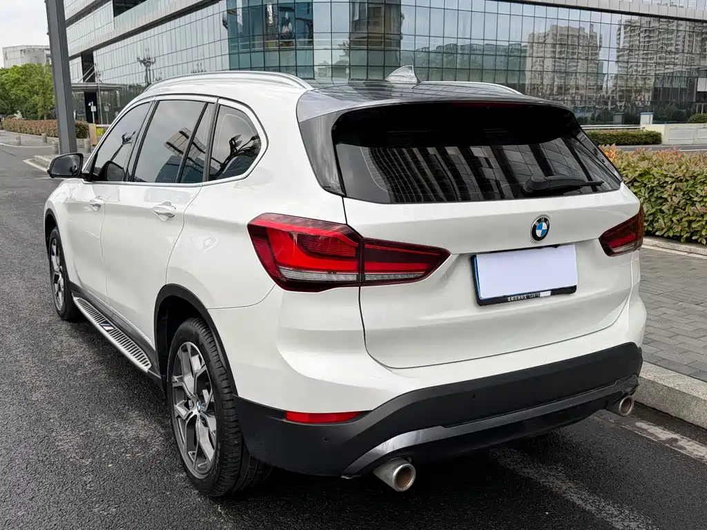 BMW X1 2021 — фото 15