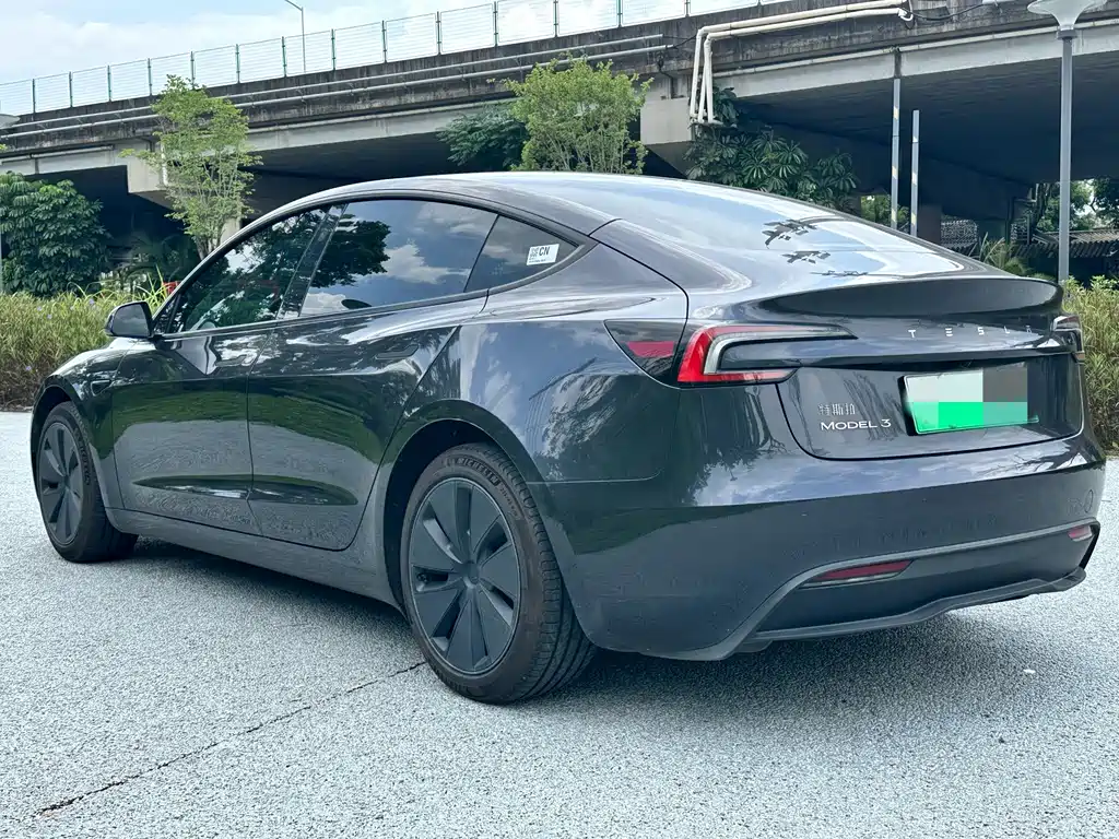 Tesla Model 3 2024 — фото 6