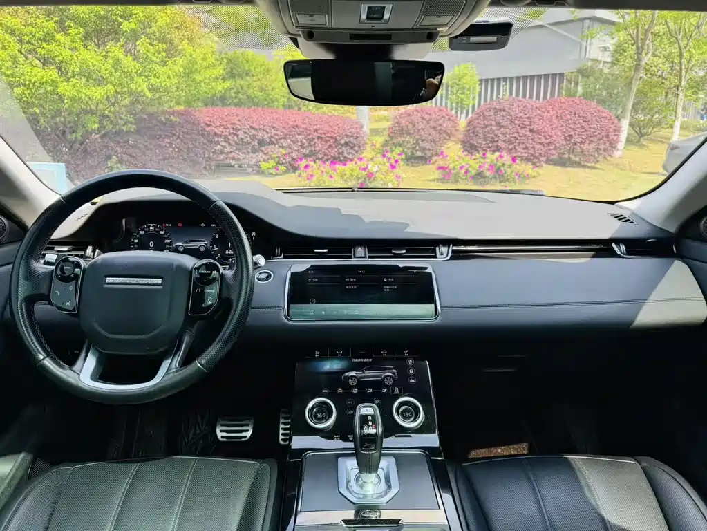 Land Rover Evoque 2020 — фото 8