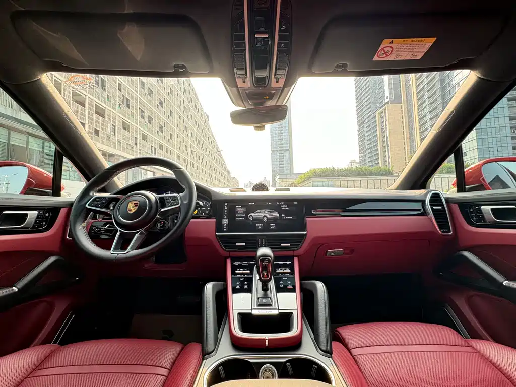 Porsche Cayenne 2020 — фото 11