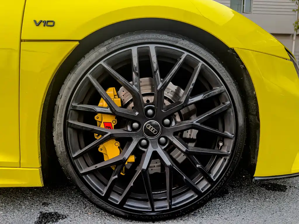Audi R8 2020 — фото 12