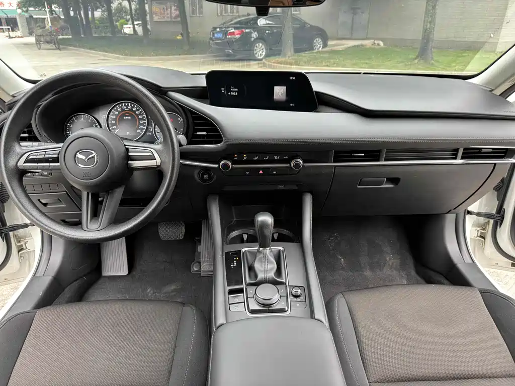 Mazda 3 Axela 2021