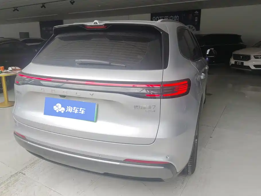 Geely Galaxy Starship 7 2025 — фото 3