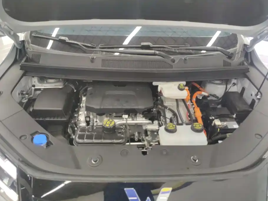 Wuling Starlight 730 New Energy 2025 — фото 10