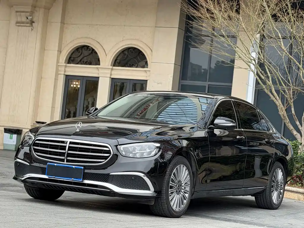 Mercedes-Benz E-Class 2021 — фото 1