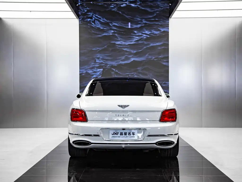 Bentley Flying Spur 2021 — фото 13