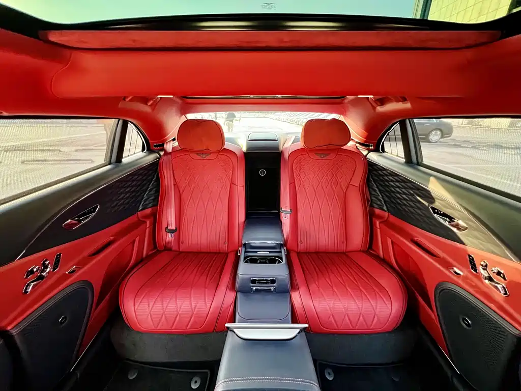 Bentley Flying Spur 2022 — фото 11