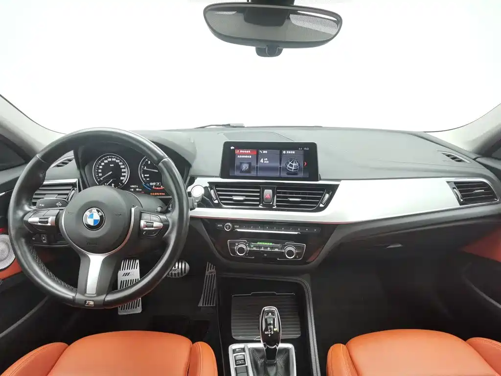 BMW 1 Series 2021