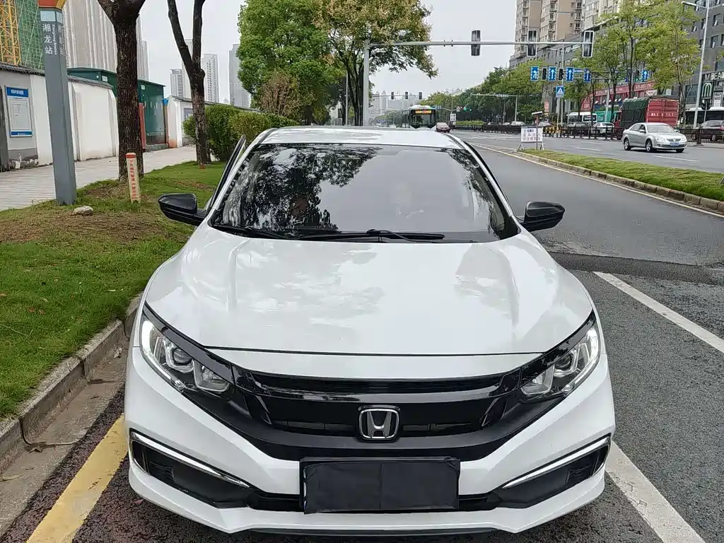 Honda Civic 2019 — фото 2