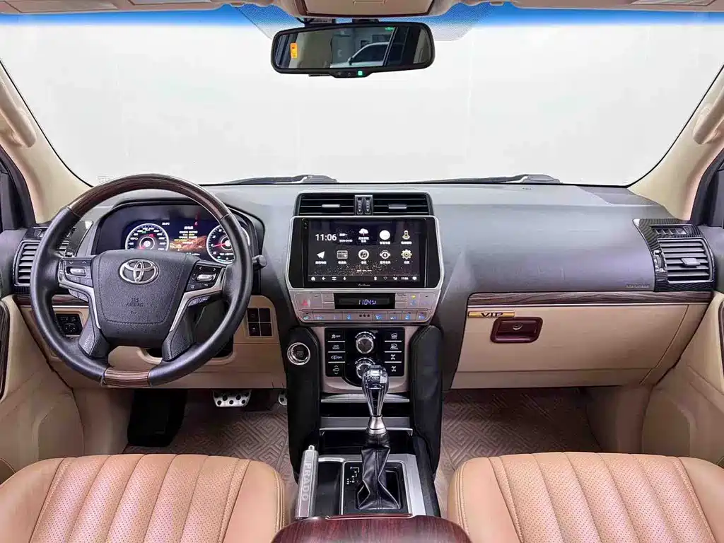 Toyota Prado 2017 — фото 13