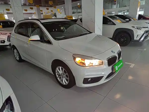 BMW 2 Series Station Wagon 2018
