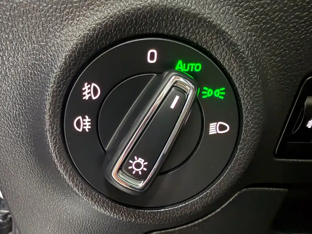 Skoda Karoq 2023 — фото 18