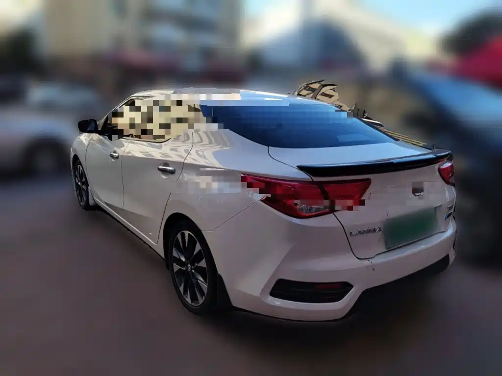 Nissan Bluebird 2019