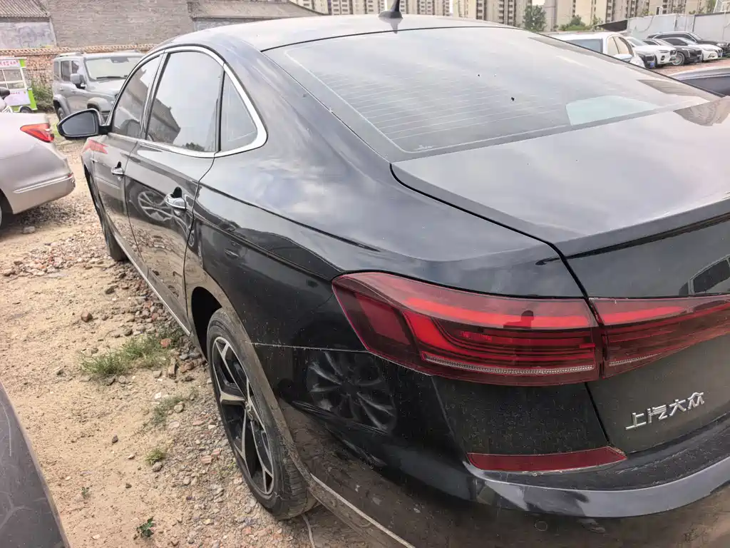 Volkswagen Passat 2025