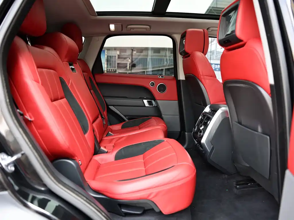 Land Rover Sport 2021 — фото 17