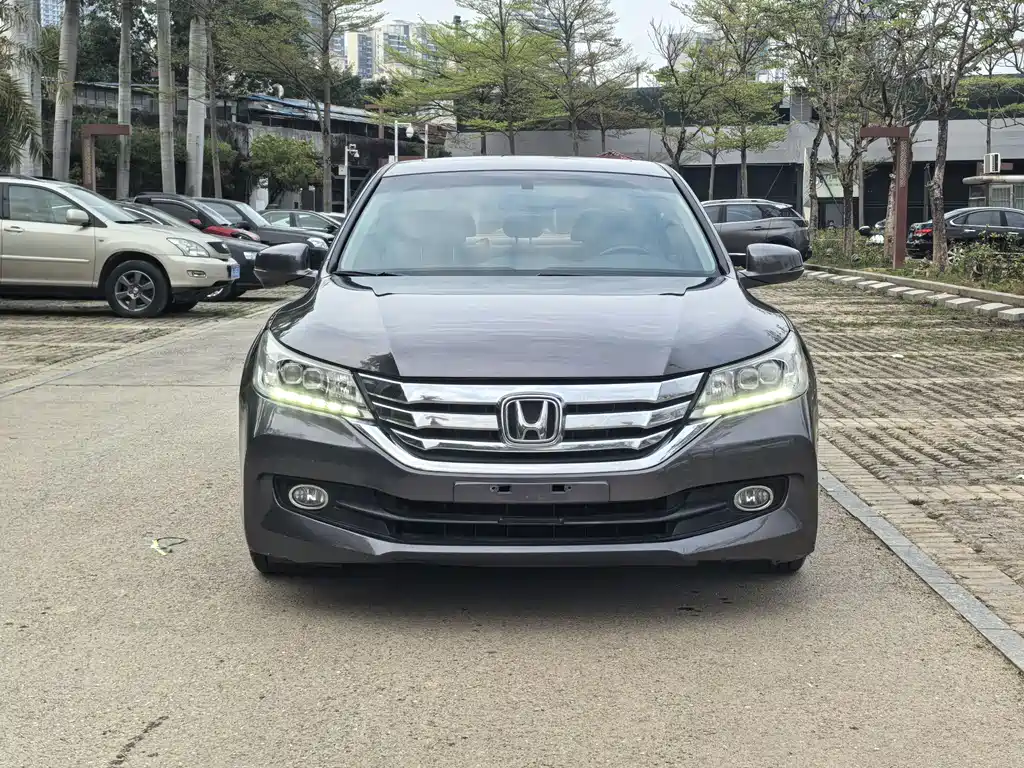 Honda Accord 2014 — фото 2