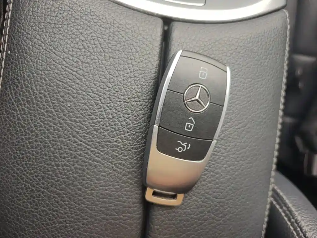 Mercedes-Benz C-Class 2019 — фото 9