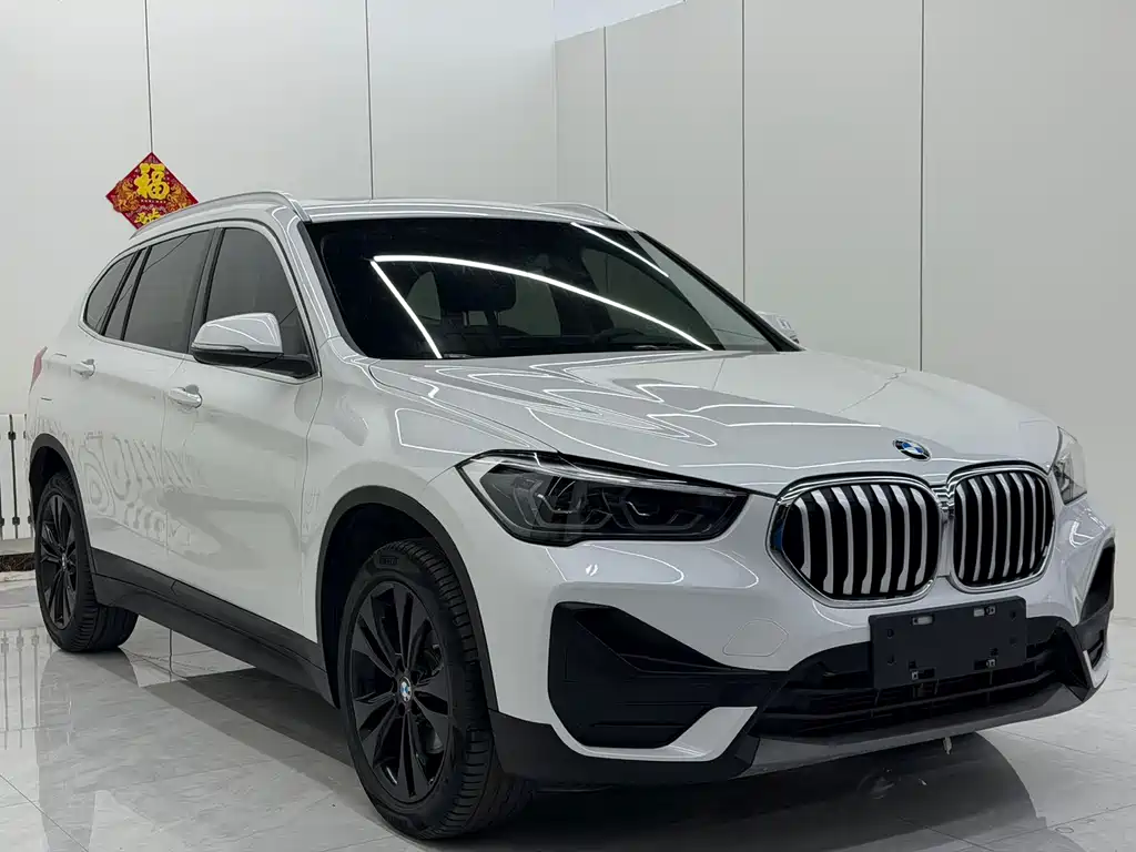 BMW X1 2022 — фото 3