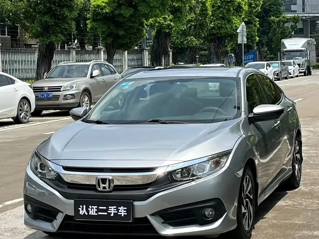Honda Civic 2017 — фото 1