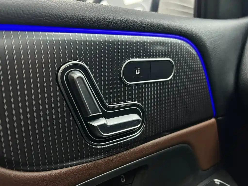 Mercedes-Benz GLB 2021 — фото 19