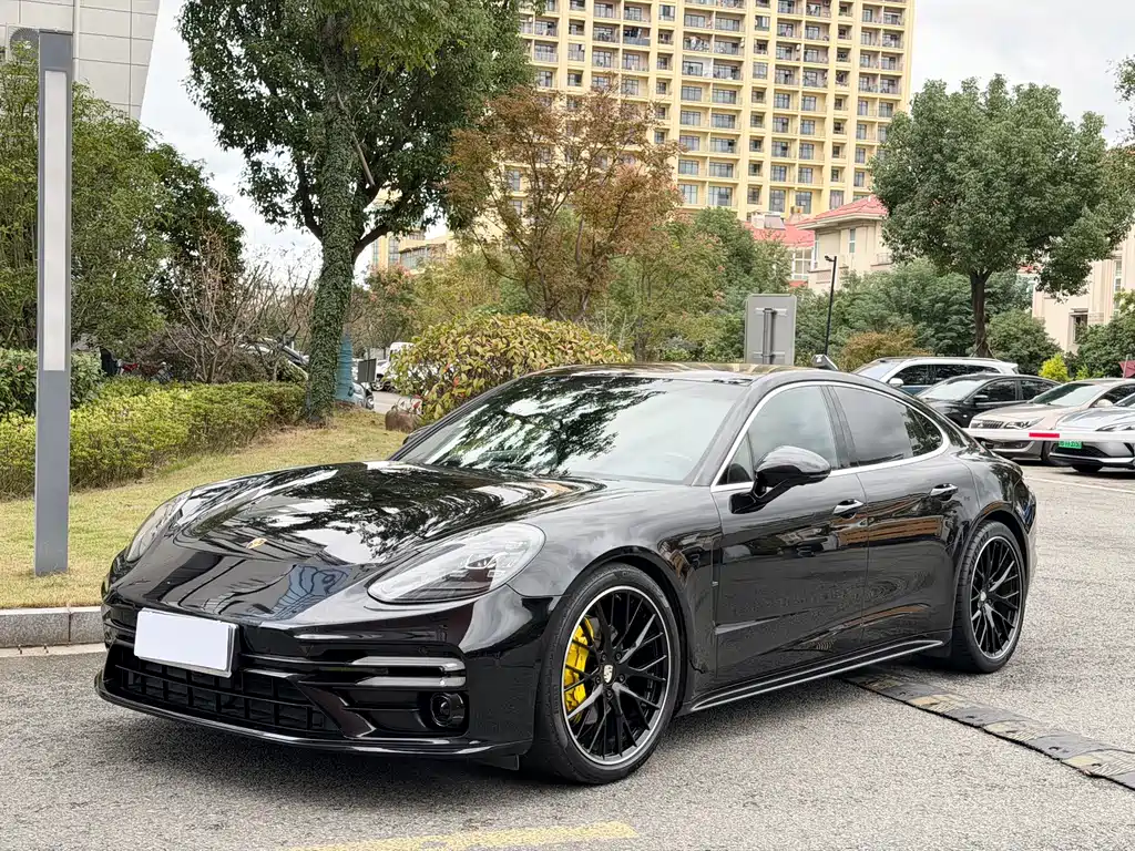 Porsche Panamera 2019 — фото 2