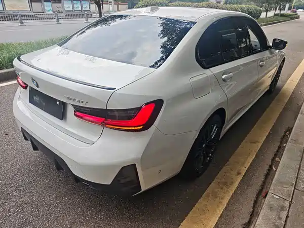 BMW 3 Series 2024