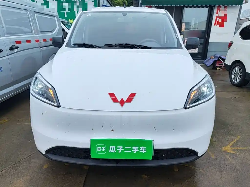 Wuling Hongguang New Energy 2025