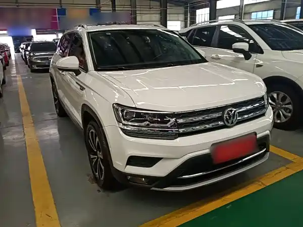 Volkswagen Tharu 2020