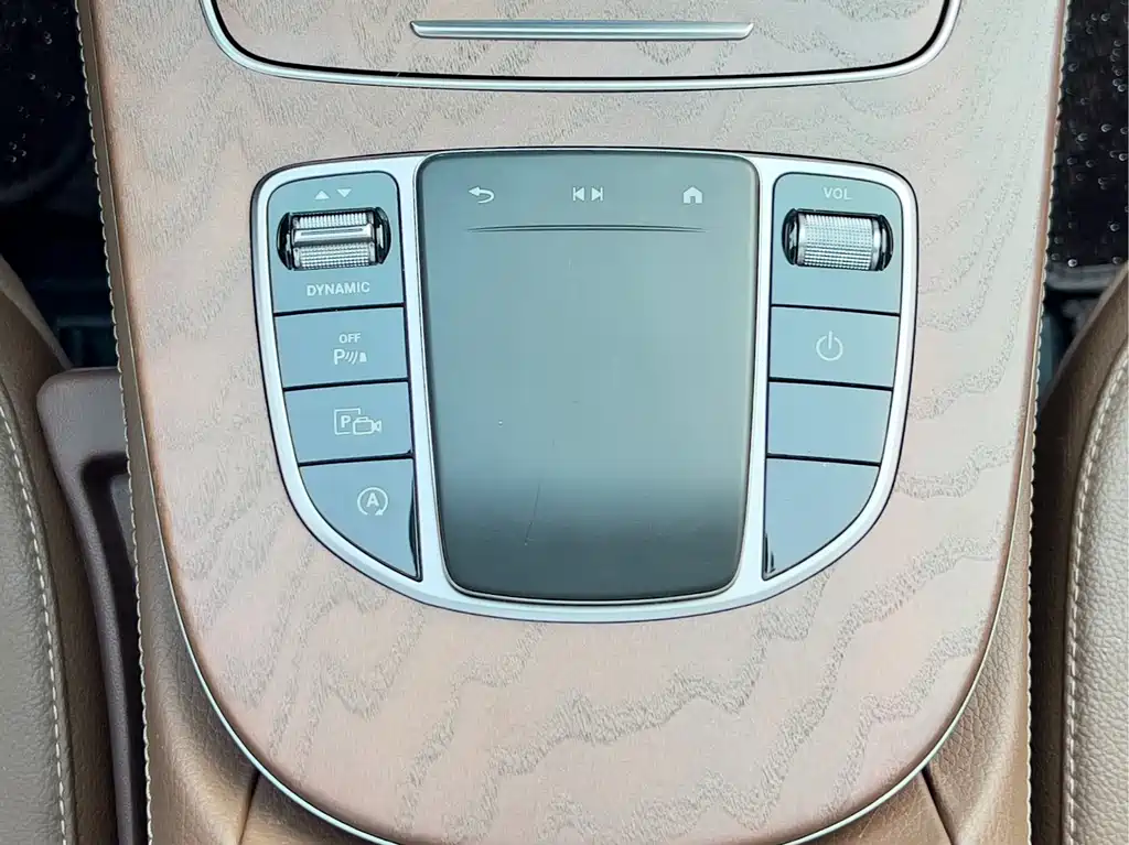Mercedes-Benz E-Class 2023 — фото 14