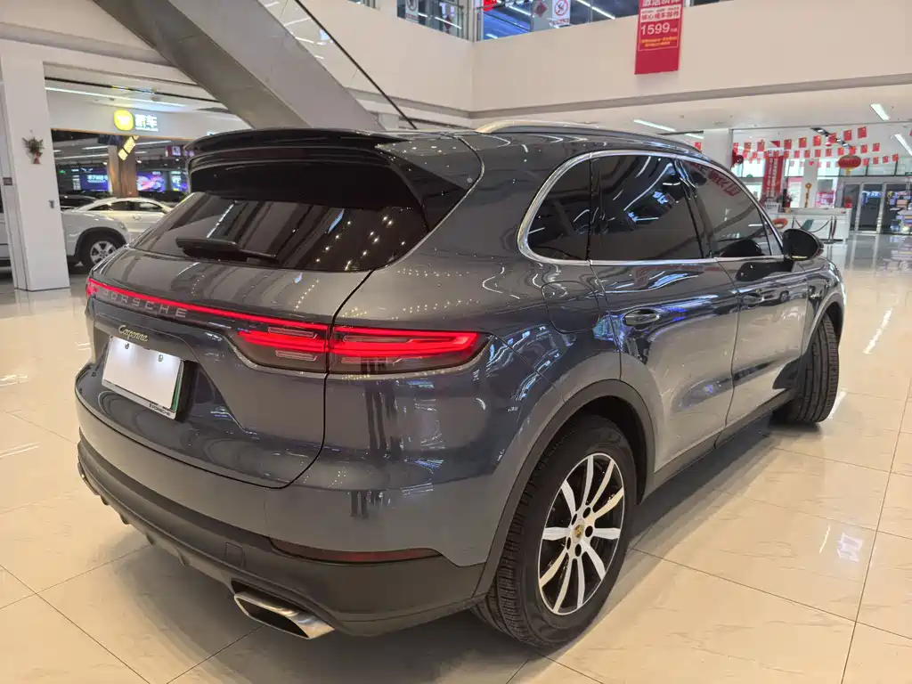 Porsche Cayenne Hybrid 2019 — фото 7