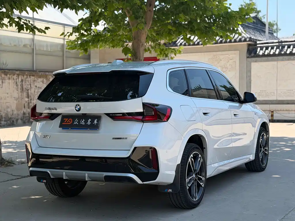 BMW X1 2023 — фото 15