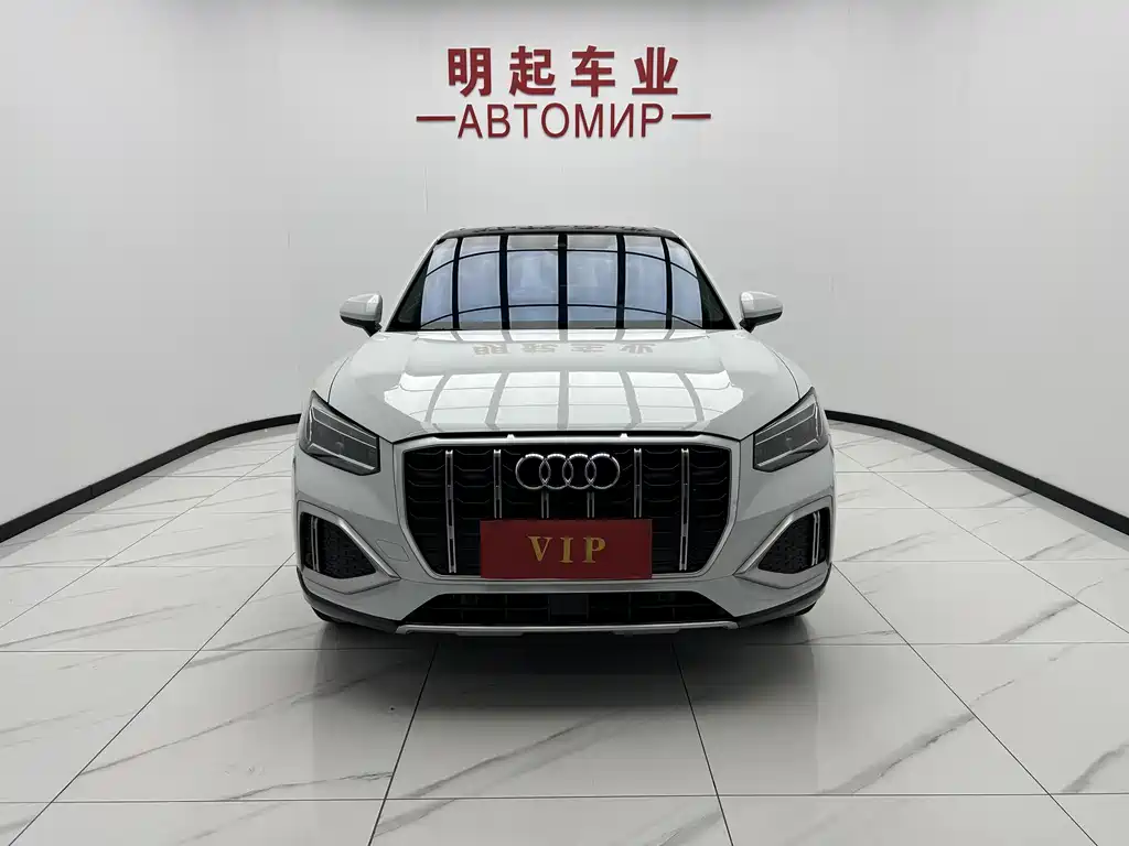 Audi Q2L 2023 — фото 2